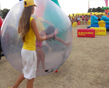 alquiler de inflable waterball